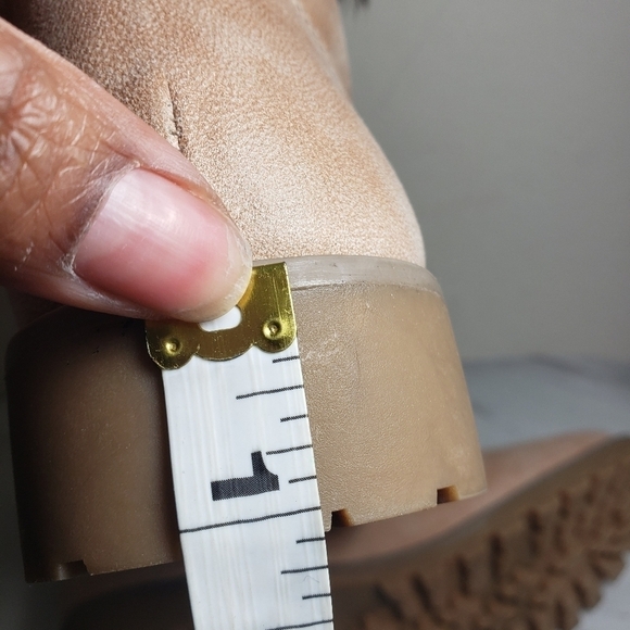 Cliffs Paddington Natural Tan Faux Fur Lace Up Ankle Combat Boots Sz 8 - Picture 11 of 12